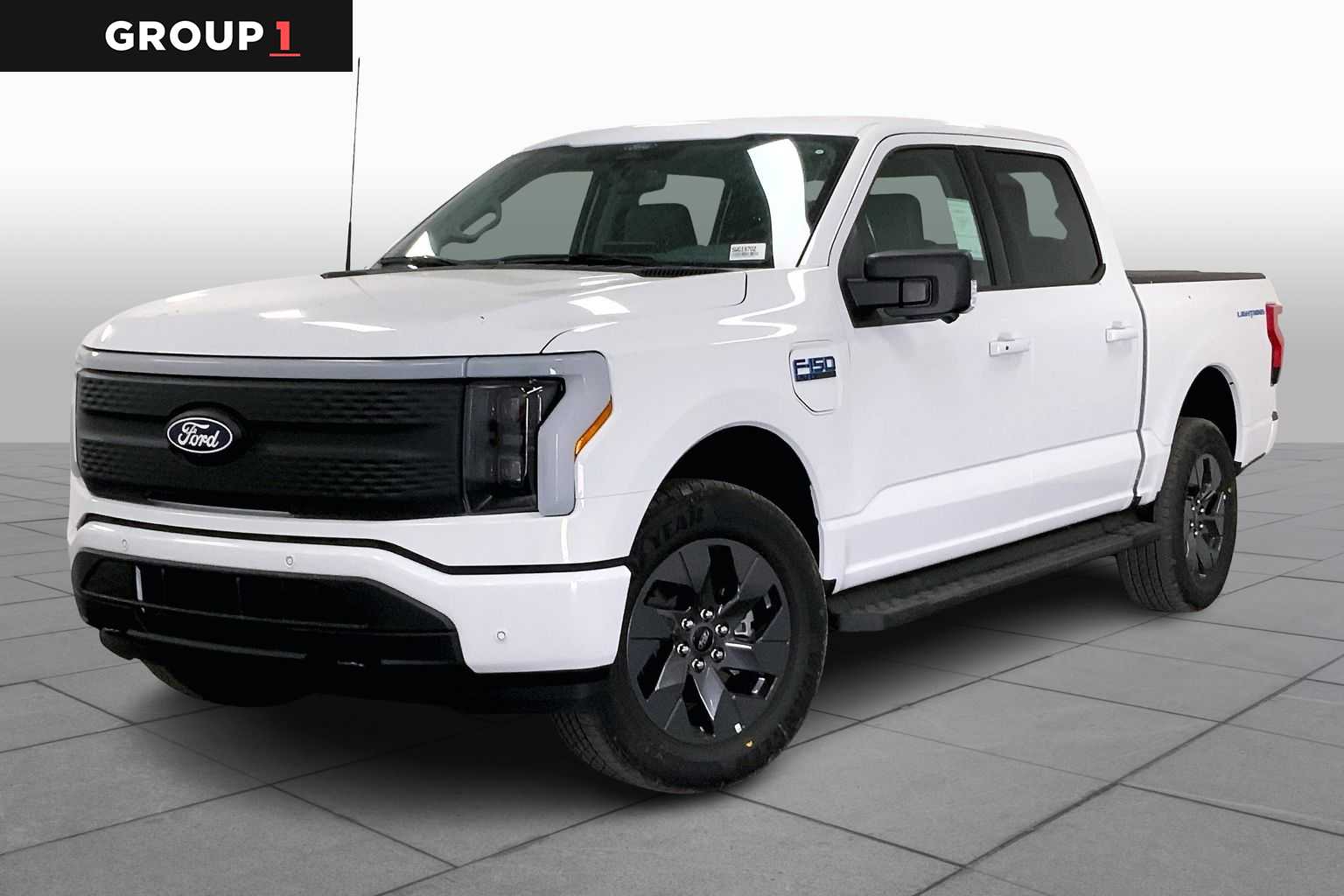 2025 Ford F-150 Lightning Flash's photo