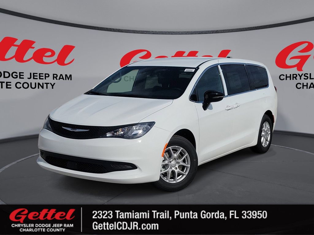 2026 Chrysler Voyager LX's photo