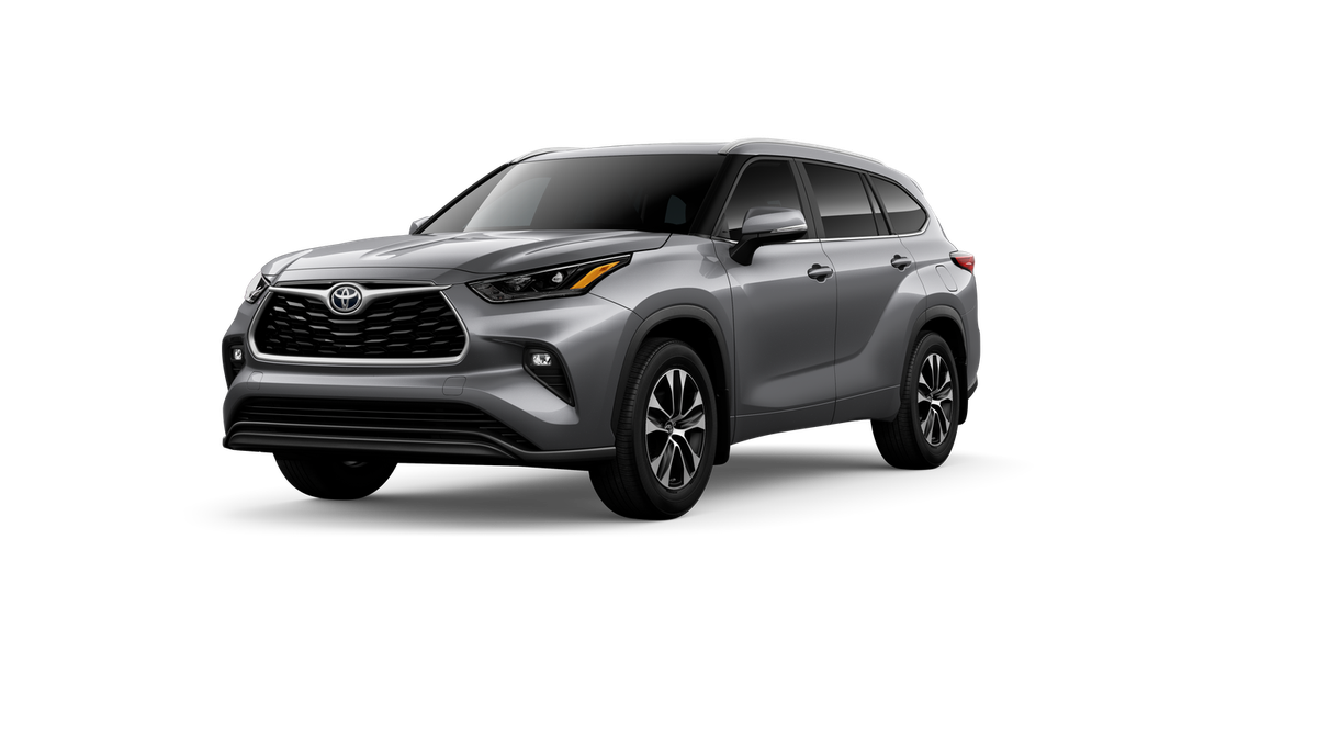 2026 Toyota Highlander XLE's photo