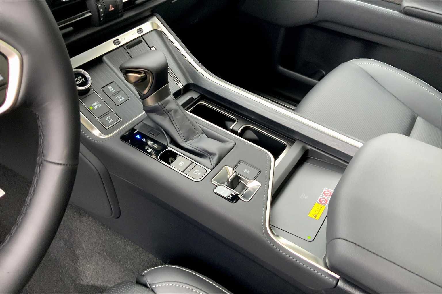 2025 Lexus GX 550 Luxury photo 7