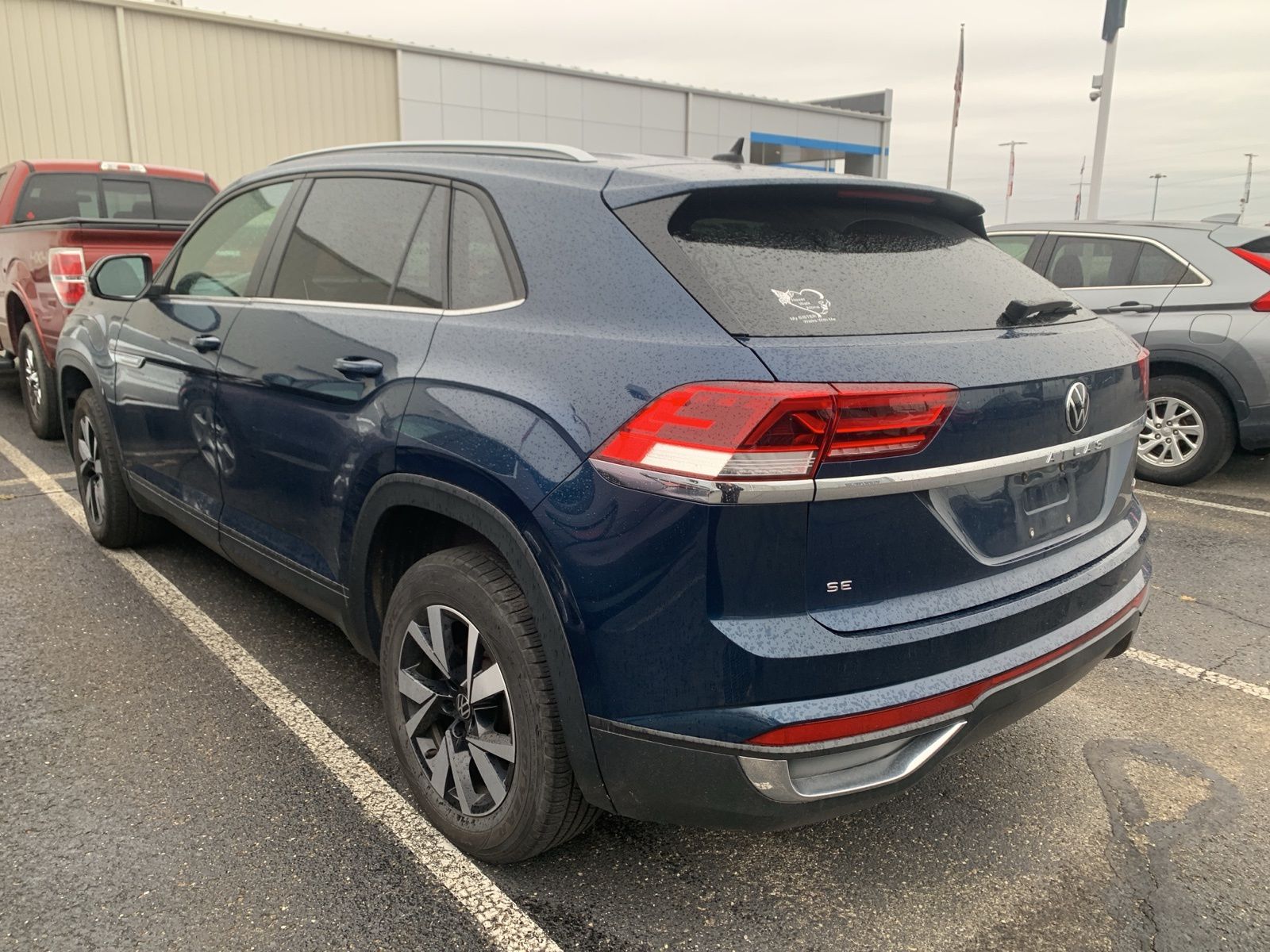 2022 Volkswagen Atlas Cross Sport SE photo 4