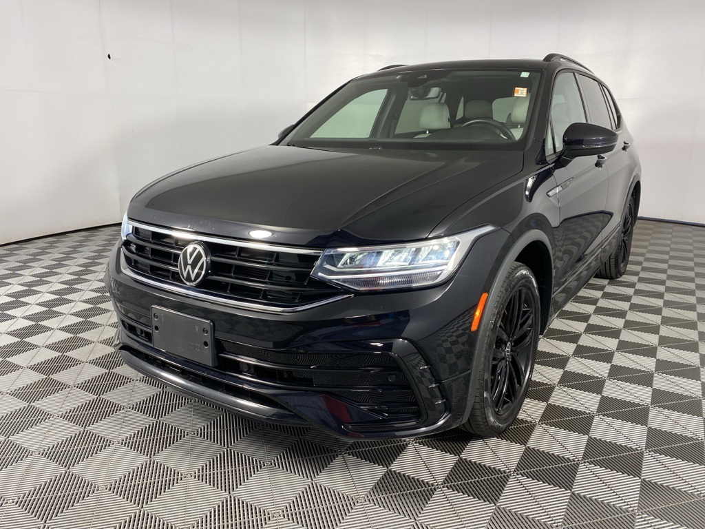 2022 Volkswagen Tiguan SE R-Line Black photo 4
