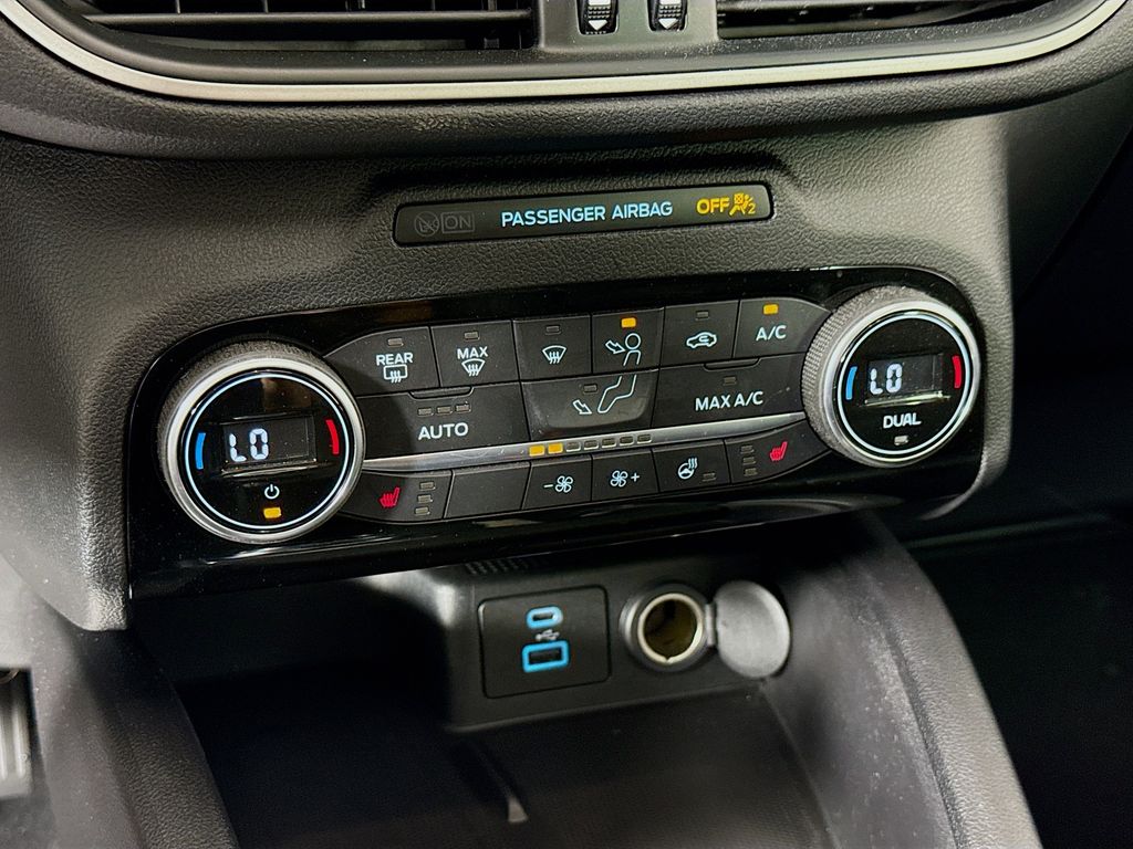 2021 Ford Escape SEL photo 15