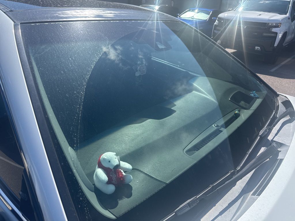 2018 Toyota Camry XLE photo 5