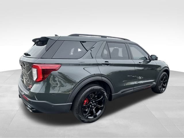 2023 Ford Explorer ST photo 3