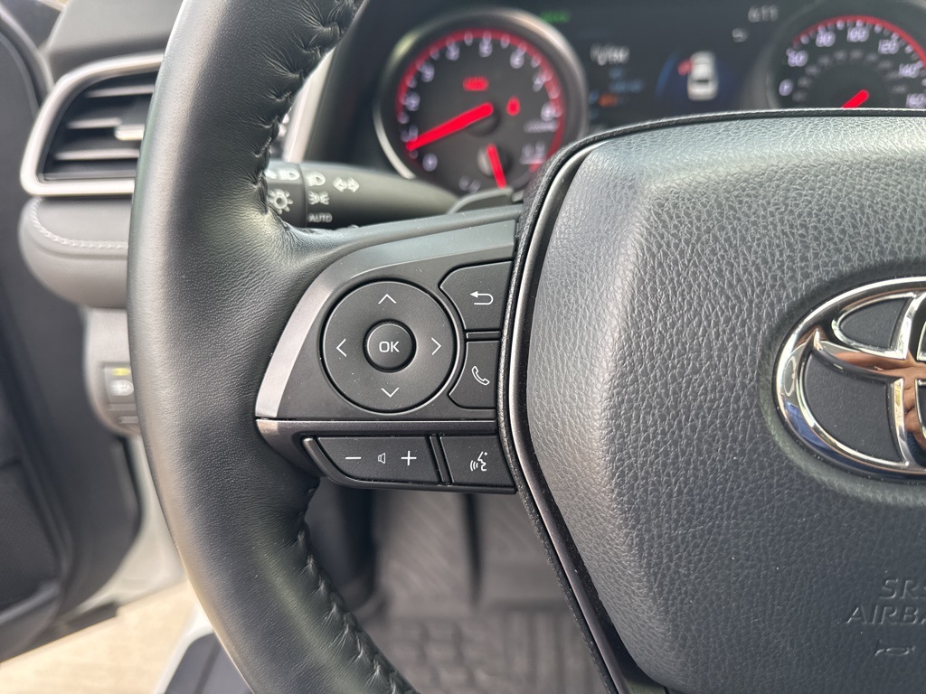 2022 Toyota Camry XSE photo 9