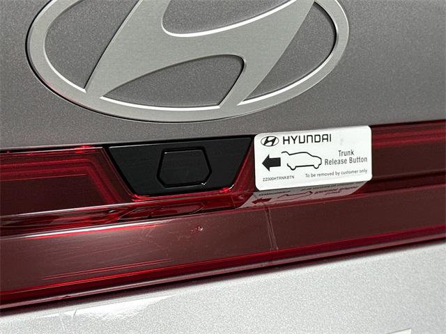 2025 Hyundai Elantra SEL Sport photo 31