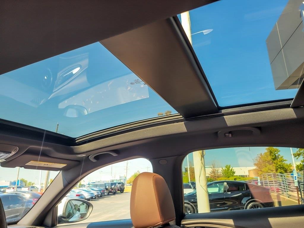 2022 ALFA ROMEO STELVIO - Image 11