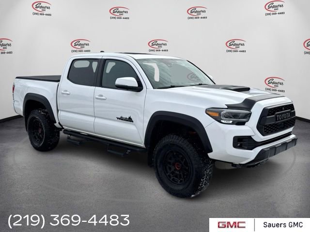 2023 Toyota Tacoma TRD Pro's photo
