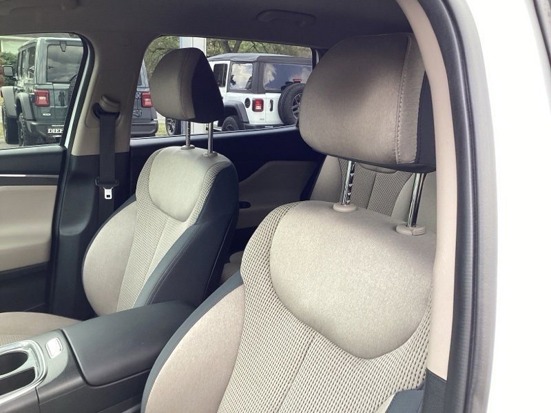 2022 Hyundai Santa Fe SEL photo 18