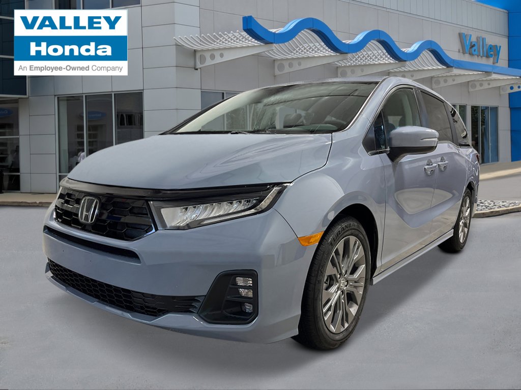 2026 Honda Odyssey Touring's photo