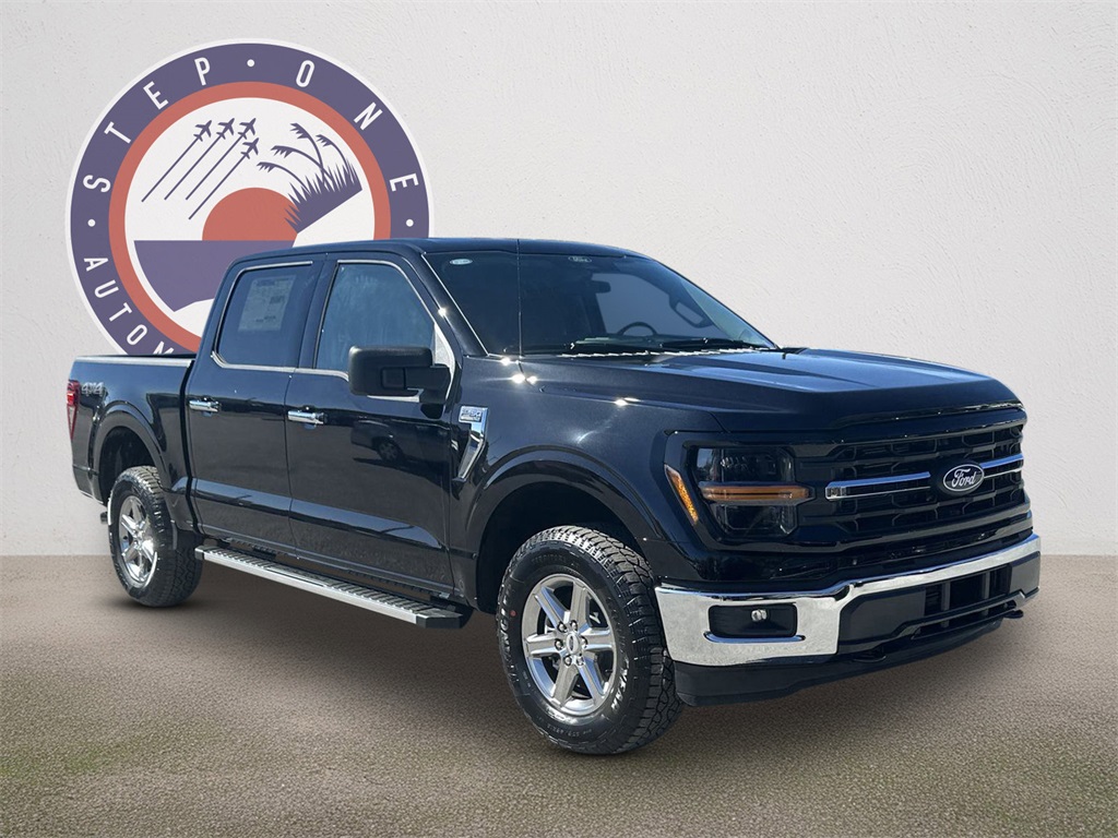 2025 Ford F-150 XLT photo 2