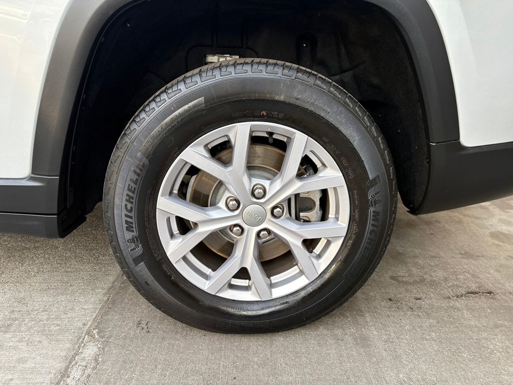 2022 Jeep Grand Cherokee Limited photo 12