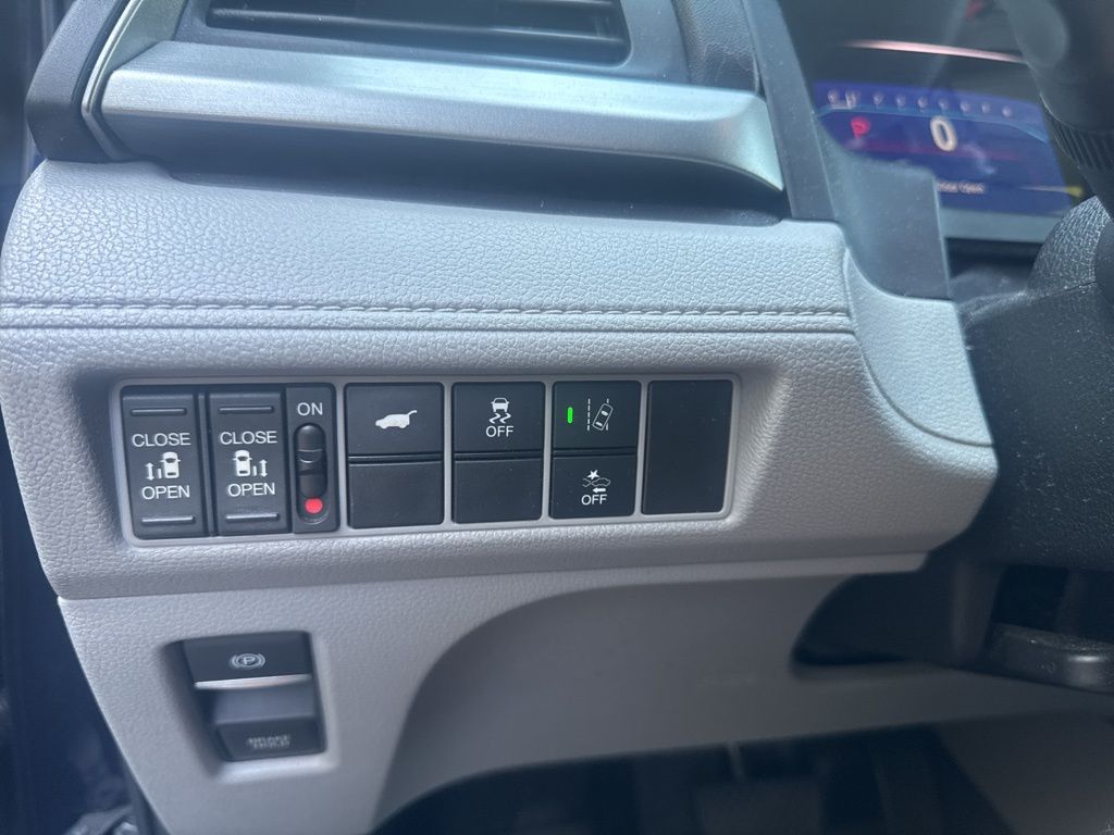 2018 Honda Odyssey EX-L photo 5