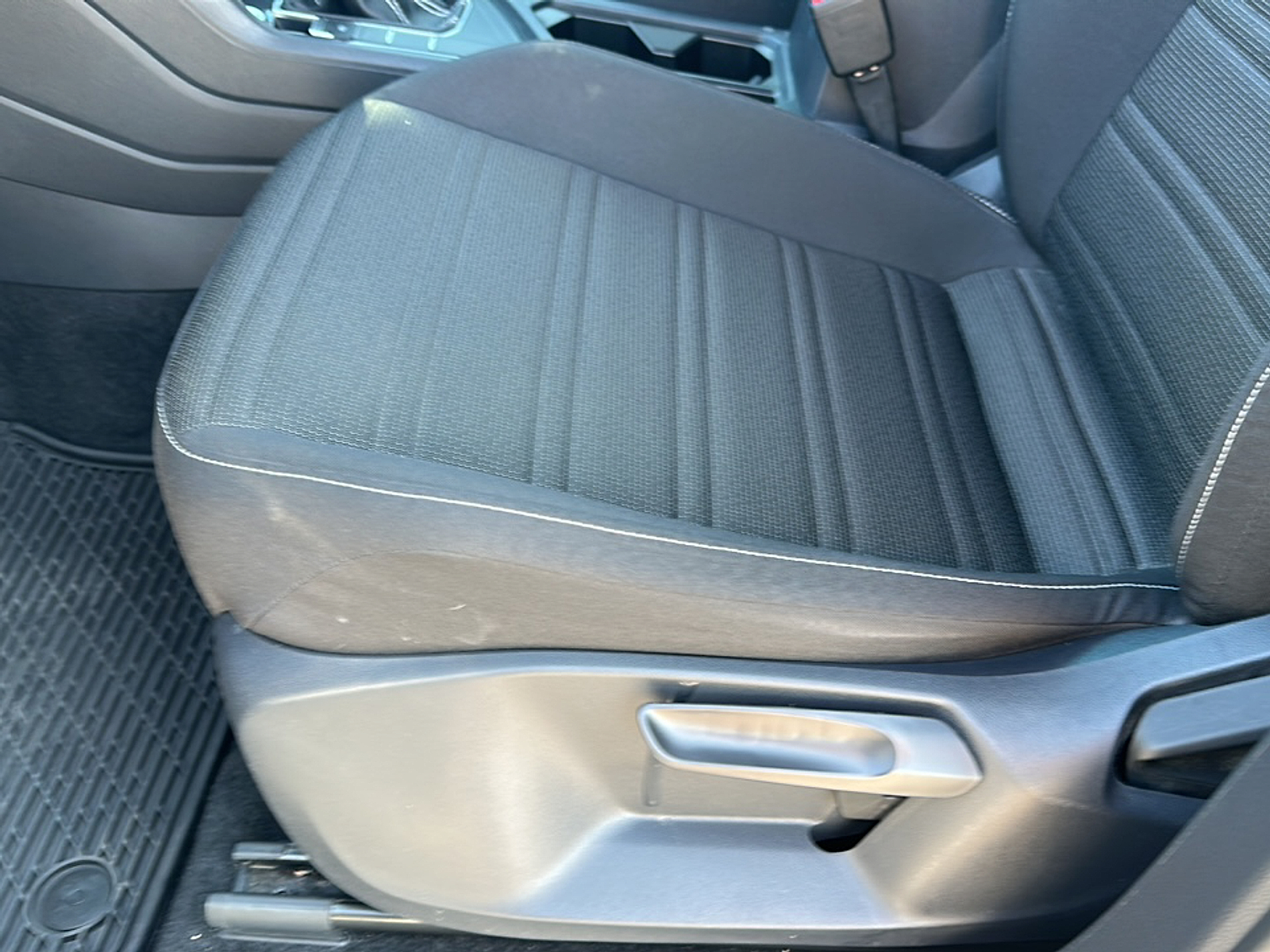 2023 Volkswagen Tiguan S photo 4