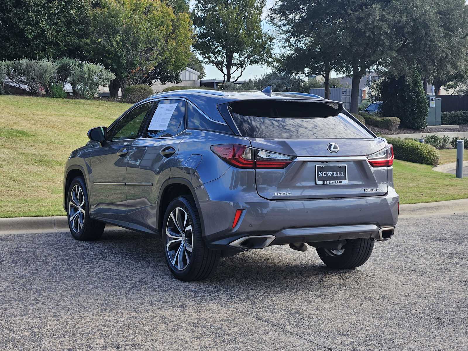 2017 Lexus RX photo 3