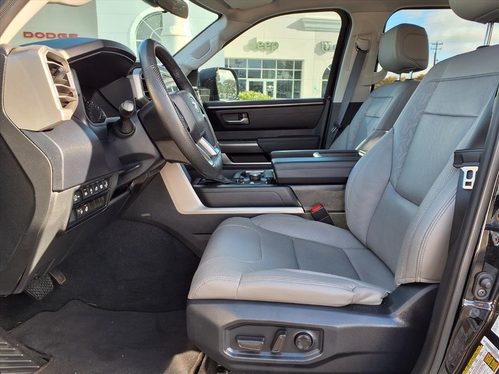 2023 Toyota Tundra SR5 photo 3