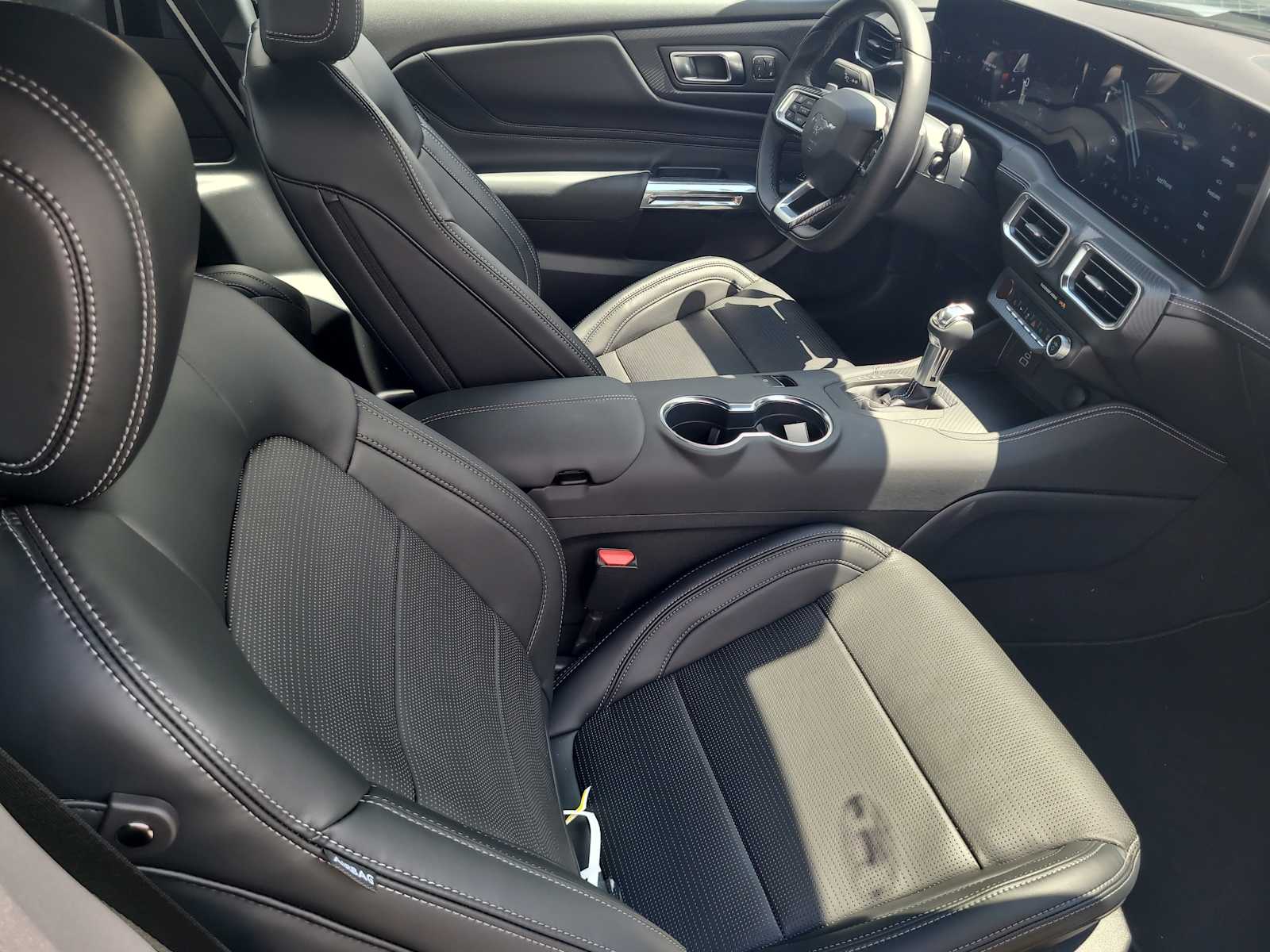 2025 Ford Mustang GT Premium photo 23