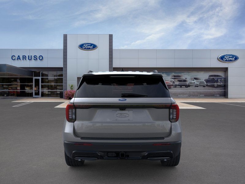 2025 Ford Explorer ST-Line photo 3