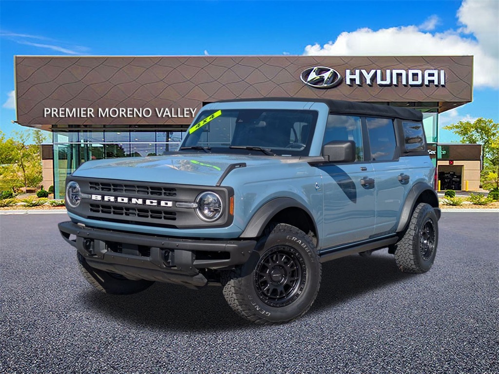 2021 Ford Bronco 4-Door Black Diamond's photo