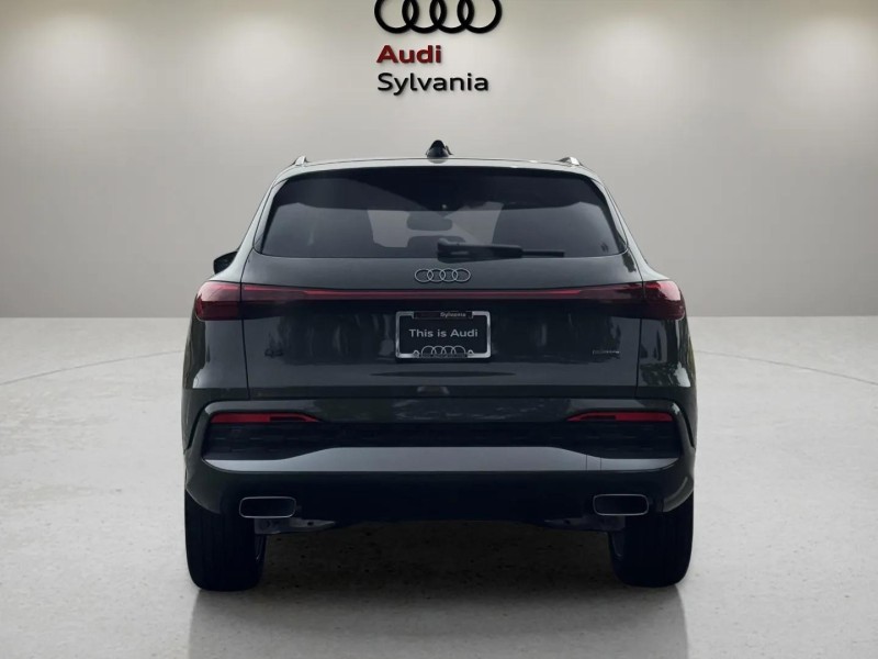 2025 Audi Q5 2.0T Premium Plus photo 3