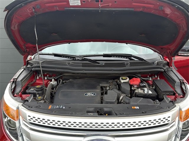 2015 Ford Explorer XLT photo 17