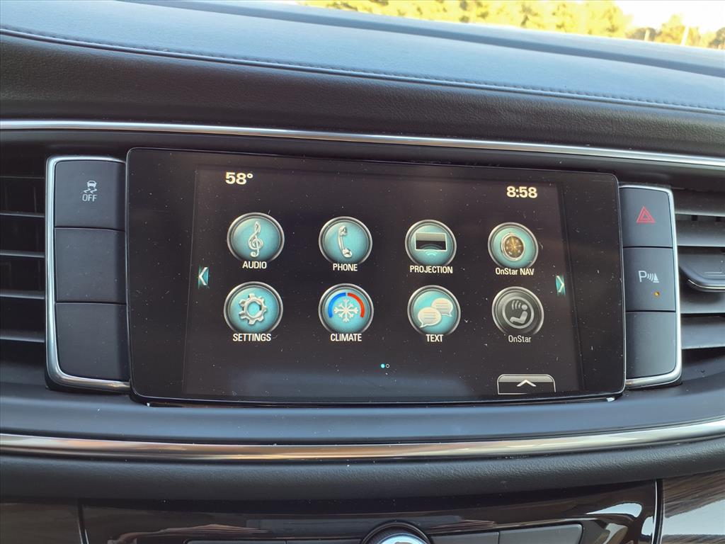 2019 Buick Enclave Essence photo 3