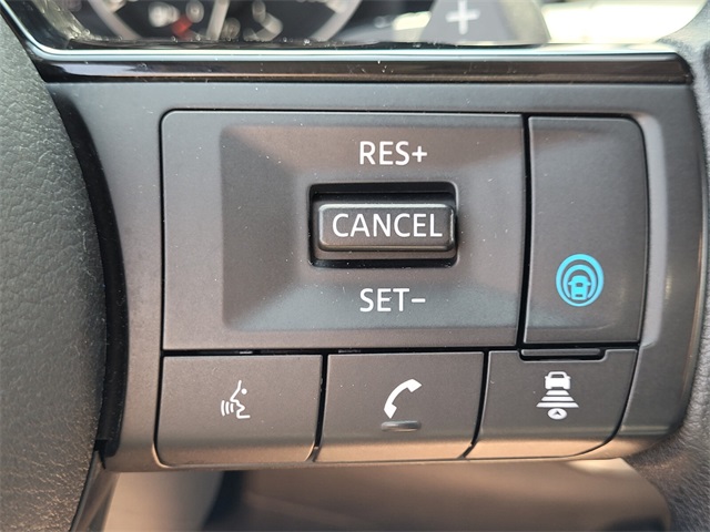 2023 Nissan Rogue SV photo 26