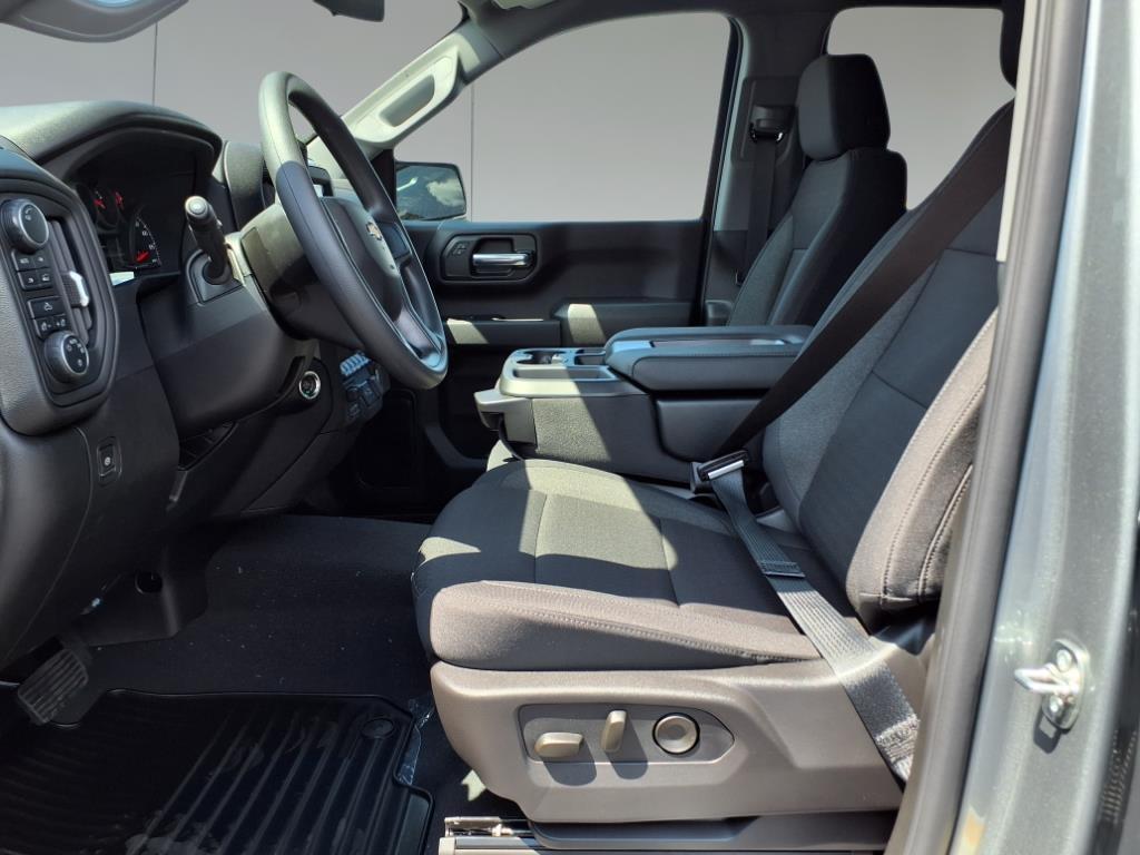 2026 Chevrolet Silverado 1500 Custom photo 16