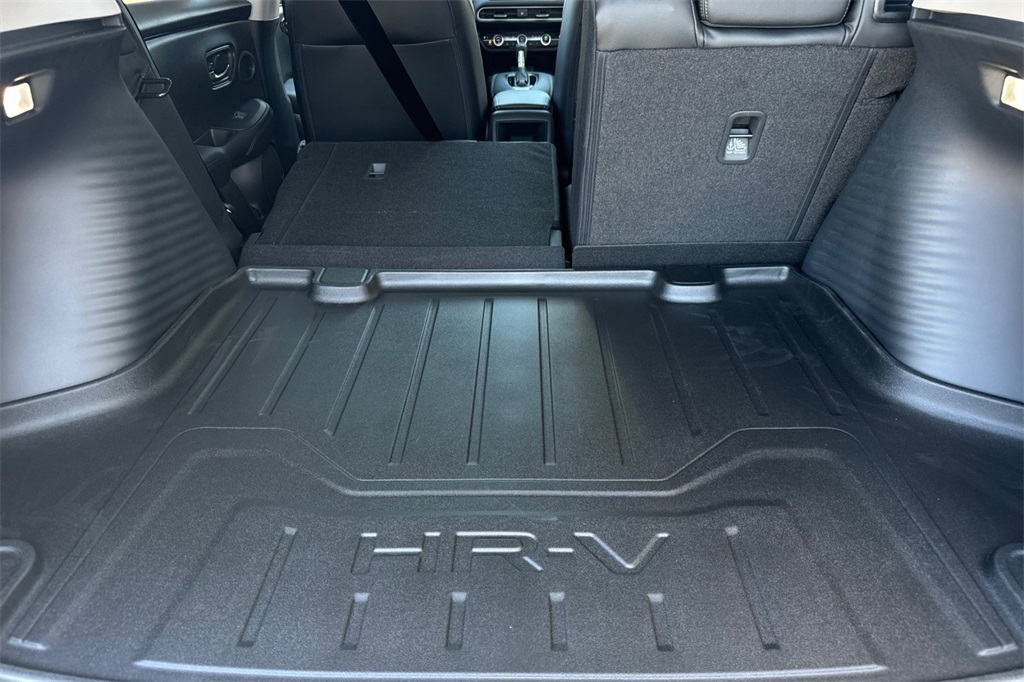 2026 Honda HR-V EX-L photo 16