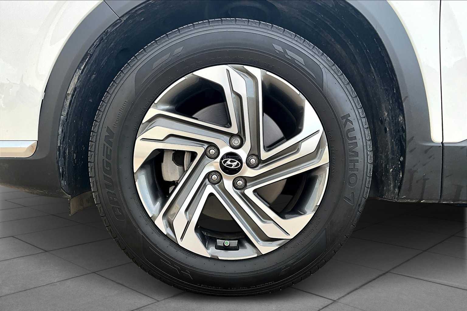2023 Hyundai Santa Fe SEL Premium photo 9