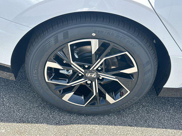2025 Hyundai Sonata SEL photo 14
