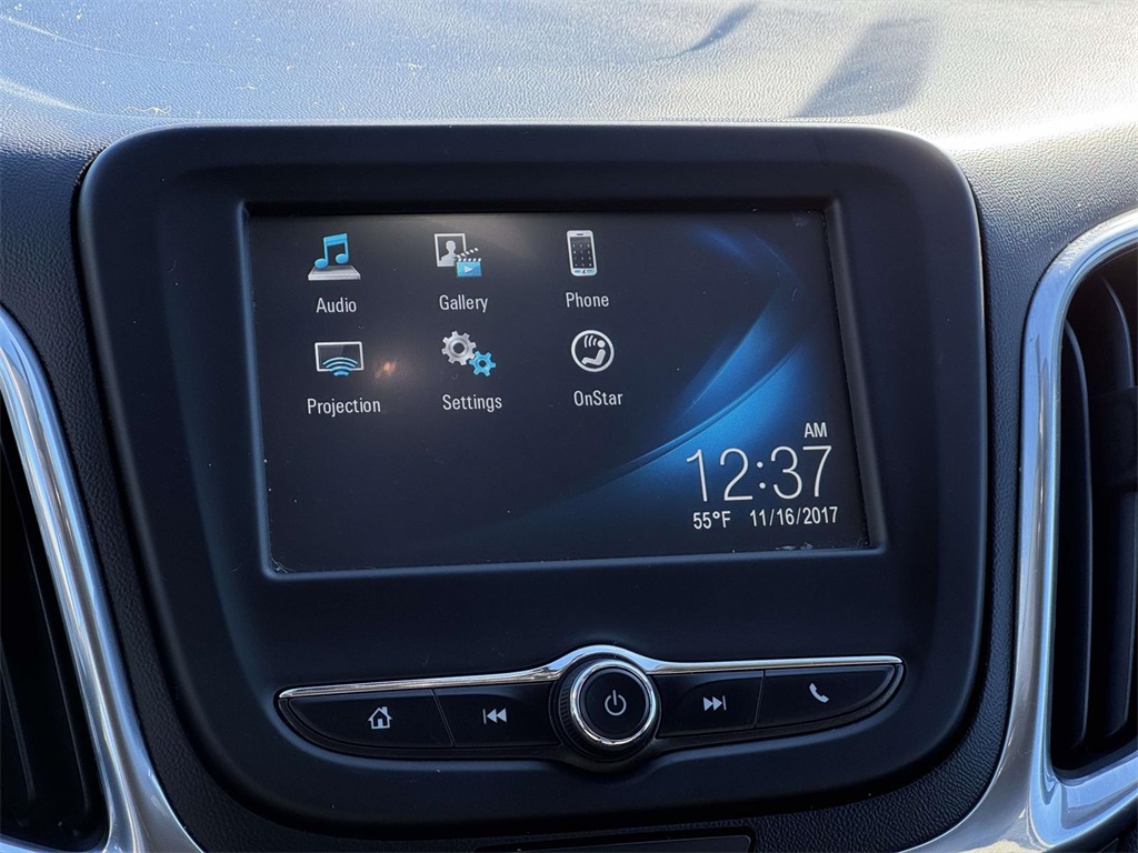 2018 Chevrolet Equinox LT photo 3