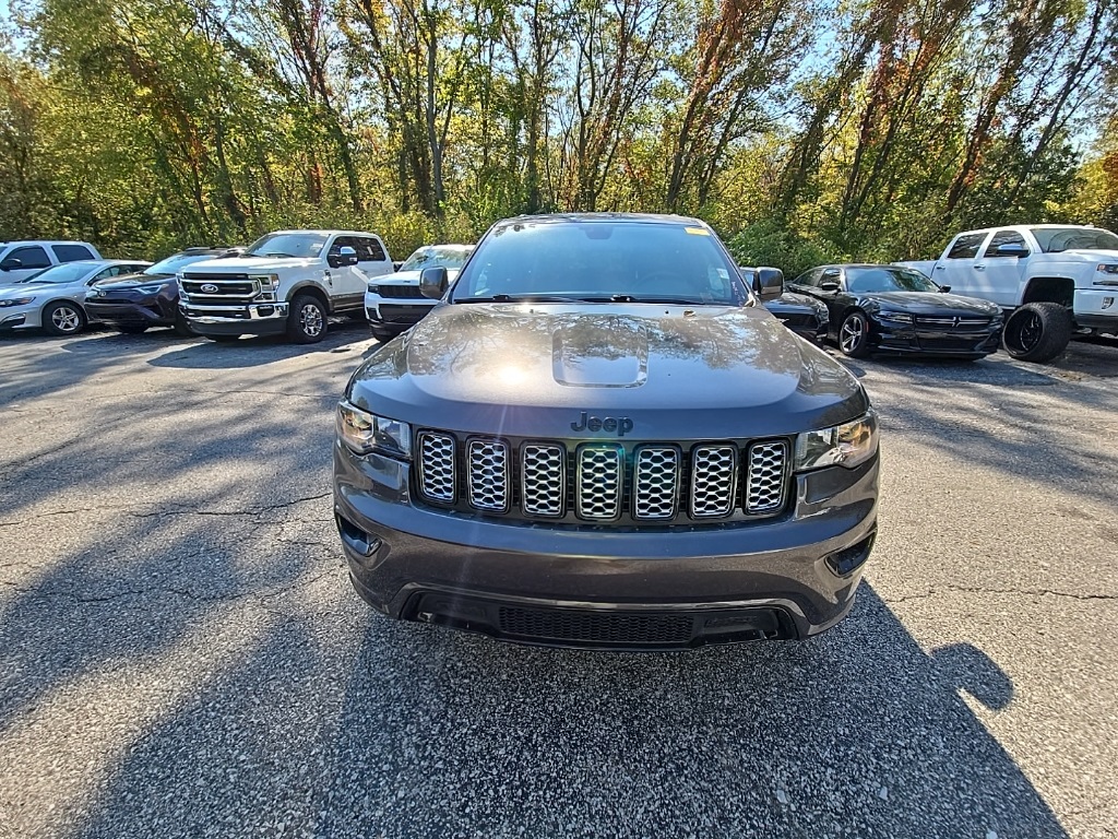 2019 Jeep Grand Cherokee Altitude photo 11