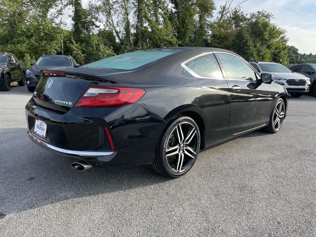 2016 Honda Accord Touring photo 27