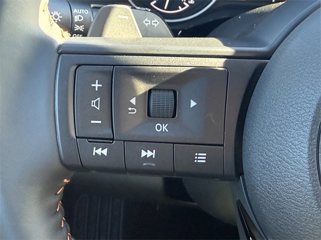 2025 Nissan Pathfinder Rock Creek photo 14