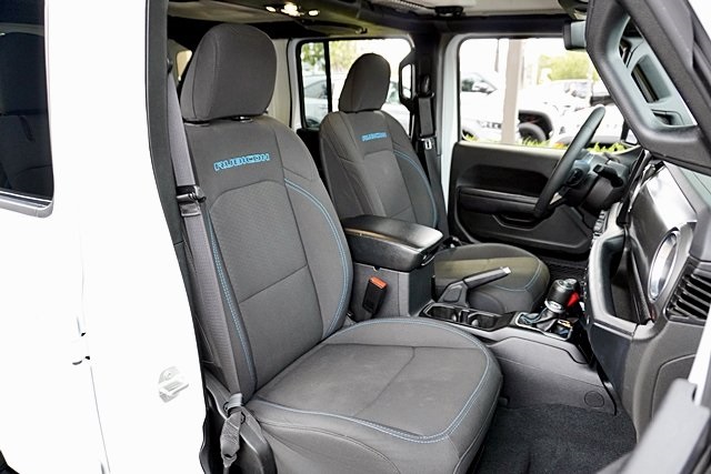 2023 Jeep Wrangler Rubicon 4xe photo 14