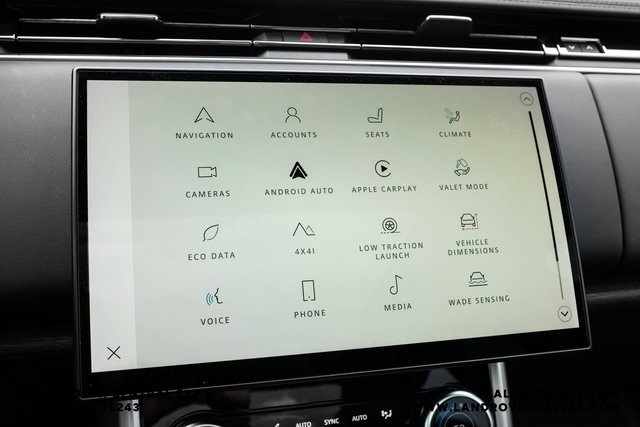 2023 Land Rover Range Rover SE photo 28