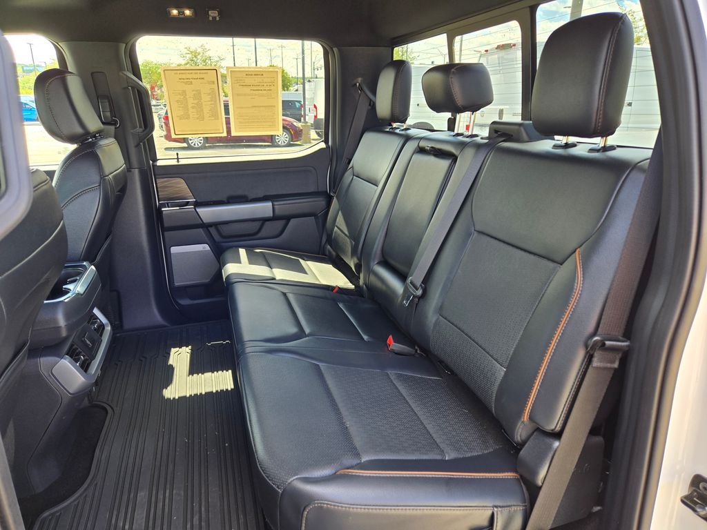 2024 Ford F-150 Lariat photo 26