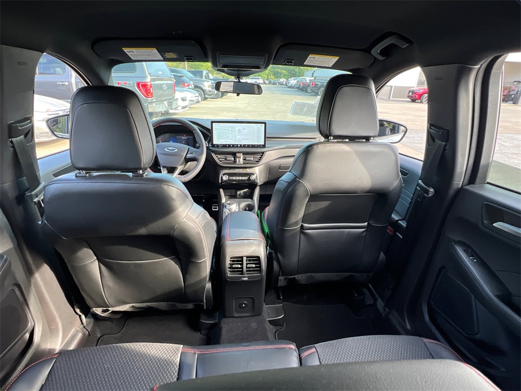 2024 Ford Escape ST-Line photo 32