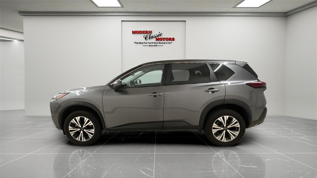 2023 Nissan Rogue SV photo 3