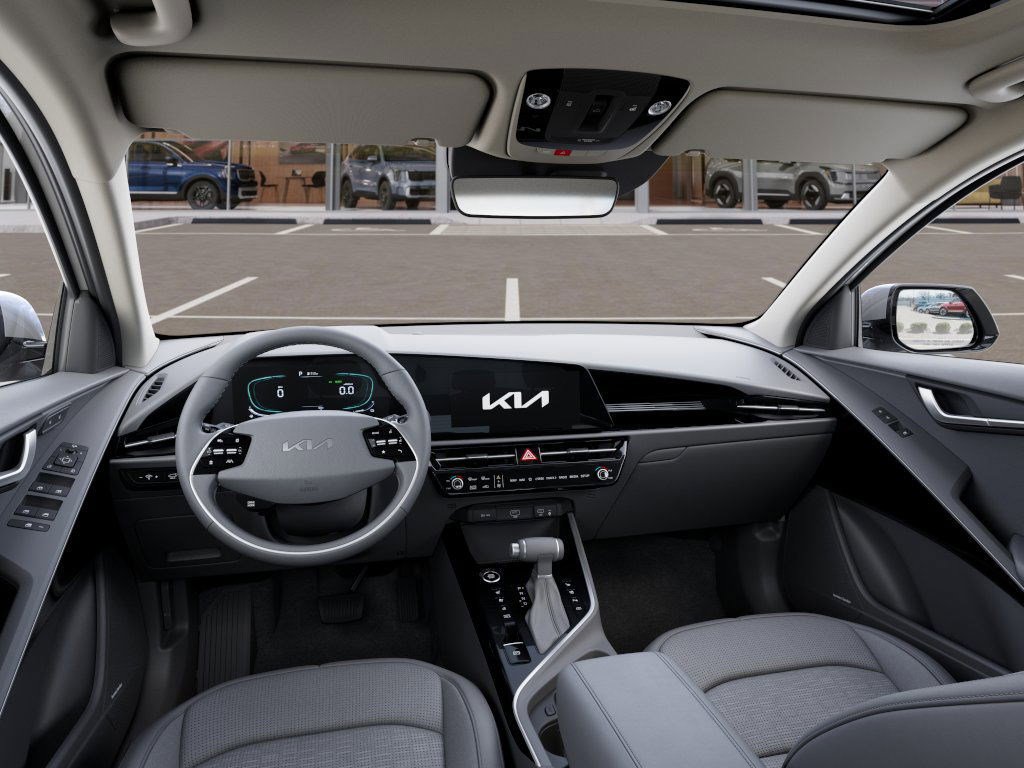 2025 Kia Niro SX photo 14