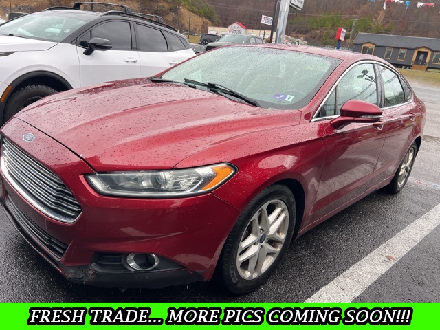 2015 Ford Fusion SE's photo