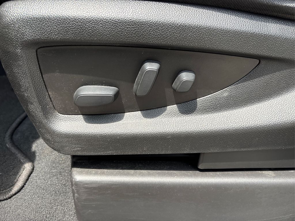 2020 Chevrolet Tahoe LS photo 35