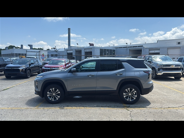 2026 Chevrolet Equinox LT photo 3