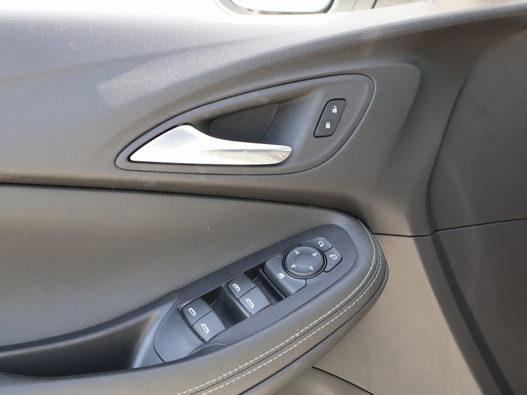 2024 Buick Encore GX Sport Touring photo 17