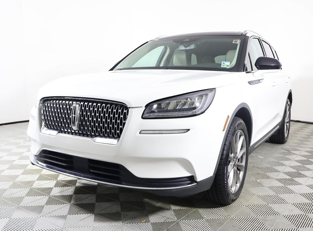 2020 Lincoln Corsair Standard photo 2