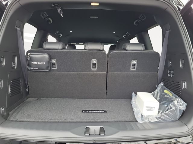 2025 Nissan Armada photo 17