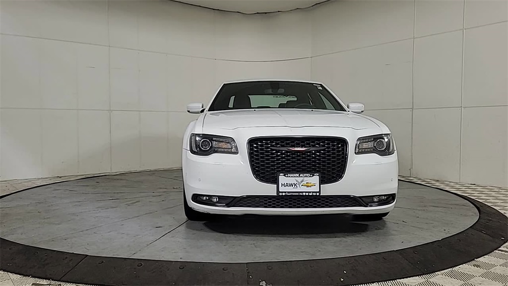 2023 CHRYSLER 300 - Image 3