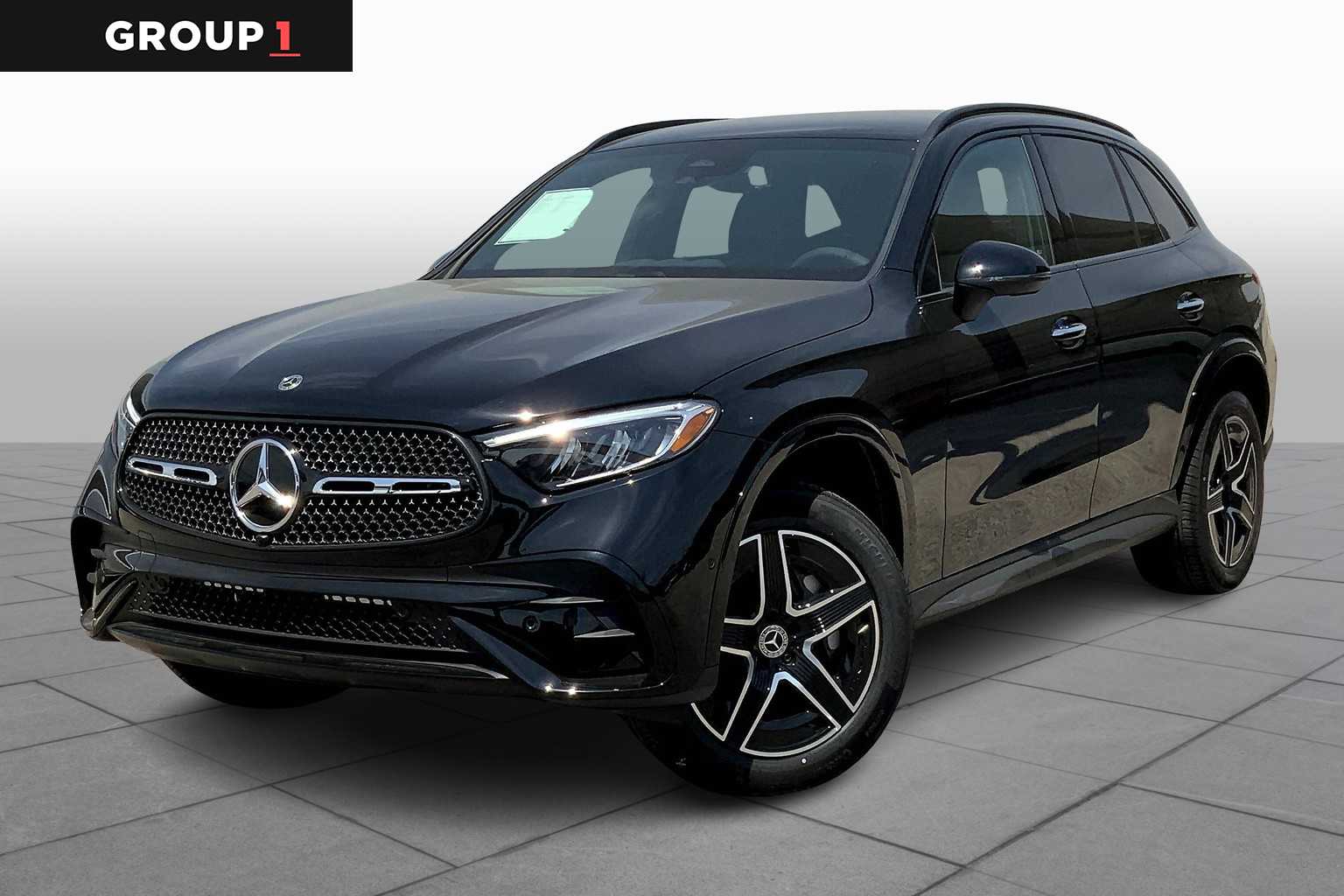 2025 Mercedes-Benz GLC Base's photo